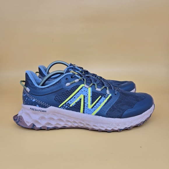 New Balance Fresh Foam Garoé Women's Trail Running Shoes Size 10 - Picture 3 of 8